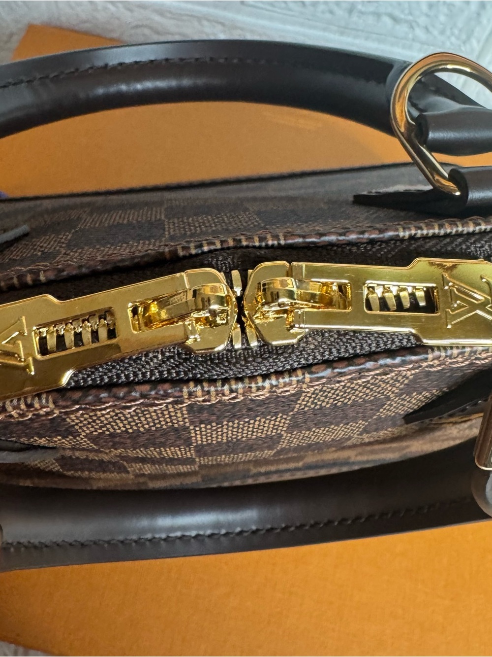 Louis Vuitton Alma BB Damier Ebene - Picture 11 of 16